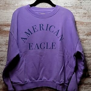 American Eagle sweatshirt size medium in light purple